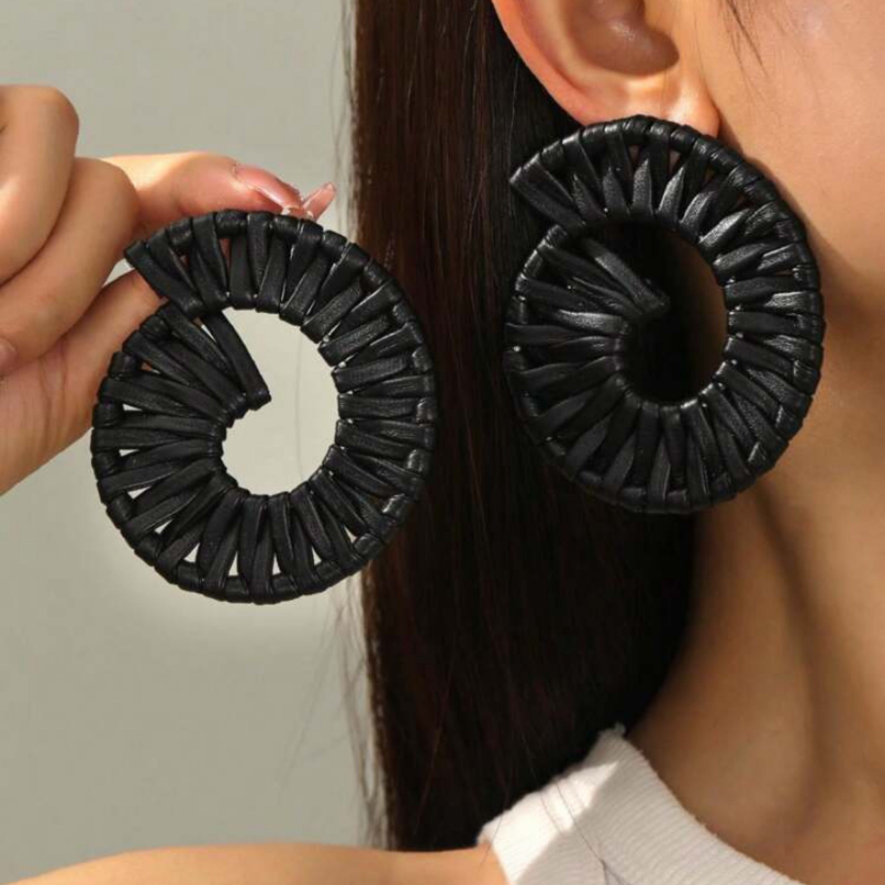 Black snail style